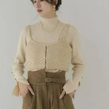 eaphi MIX PATTERN KNIT BUSTIER