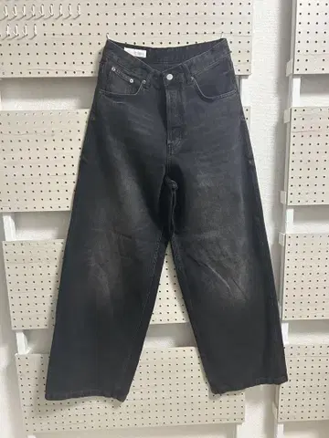 ZARA 엑스트라 배기 데님