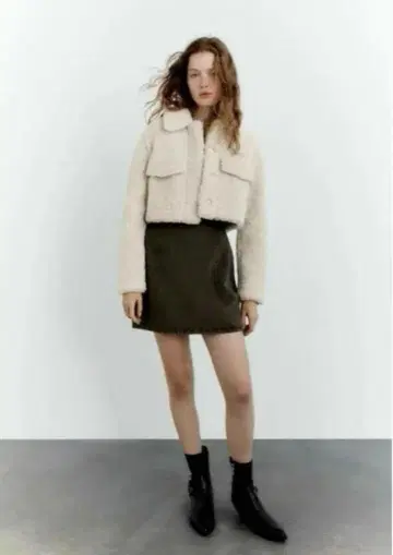 ZARA 보아 자켓 숏 기장