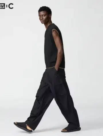 UNIQLO C 와이드 핏 카고 팬츠 L 사이즈