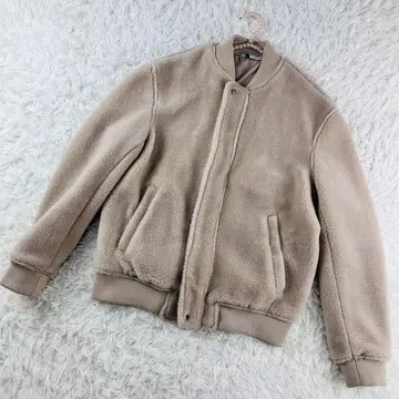 새상품급 ZARA 보아 봄버 자켓 L