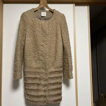 베이지 플리스풍 롱 코트