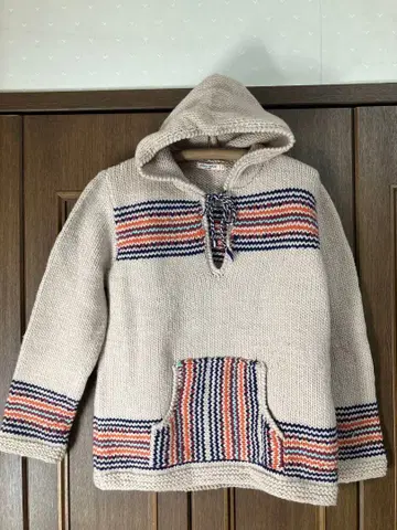 손뜨개질 울 Zigzag 보더 무늬 풀오버 후드티 베이지/L 사이즈