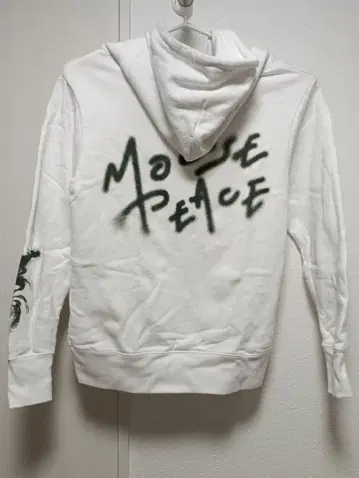 우에다 타츠야 MOUSE PEACE 후드 부착 후드 맨투맨