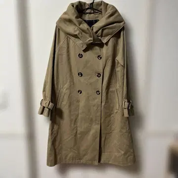 베이지 더블 브레스트 롱 코트