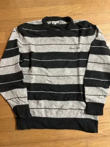 Bounty Hunter 보더 니트 스웨터