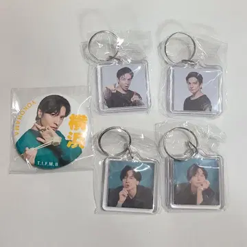 이쿠타 토마 [ 팬미팅 가챠 ] 4개 + 요코하마 배지 세트