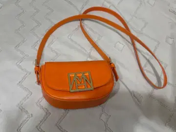 H&M 오렌지 플랩 숄더백