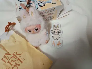 popmart labubu pin for love 봉제 인형 키링