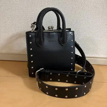 MOUSSY 스터드 숄더백