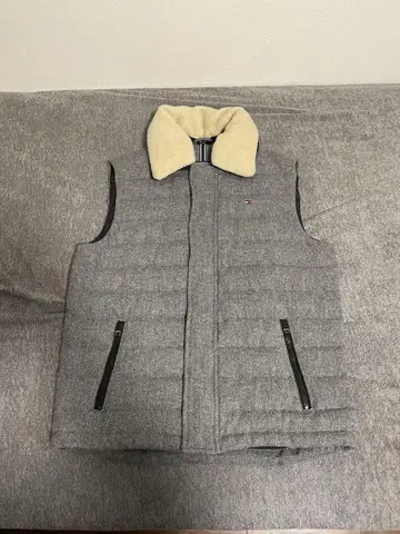 새상품급 타미힐피거 TOMMY HILFIGER 다운 베스트 S 사이즈