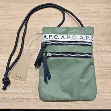 APC 아페쎄 넥 파우치 숄더백