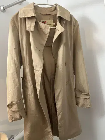 Traditional Weatherwear 베이지 트렌치코트 34