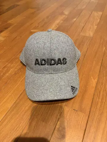 ADIDAS 그레이 캡 울 소재