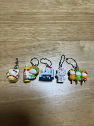 헤이세이 레트로 지역 한정 키티 스트랩 묶음 판매