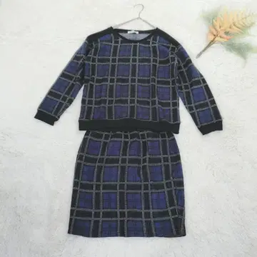 알파벳 알파벳 셋업 블라우스/무릎 기장 스커트(F) 네이비
