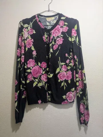 지저스 디아망테 프린세스 로즈 장미 가디건