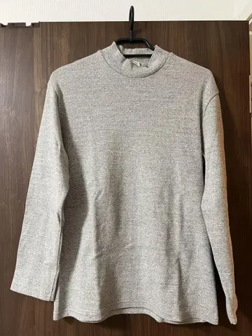 UES 모크넥 긴팔 T셔츠 사이즈 3