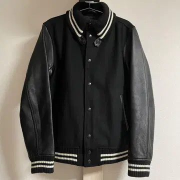 BEAMS 블랙 바시티 자켓 M 사이즈