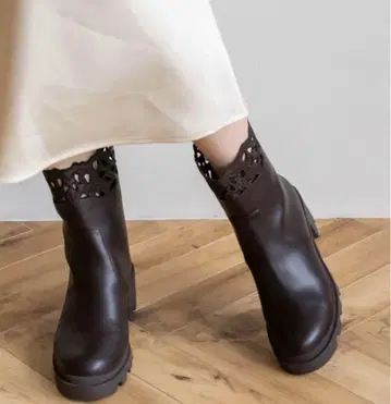 RANDA 부츠 오리지널 컷워크 튤립 부츠 M