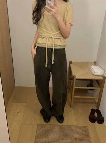 Monoha 카키 그린 스웨이드풍 와이드 레그 팬츠