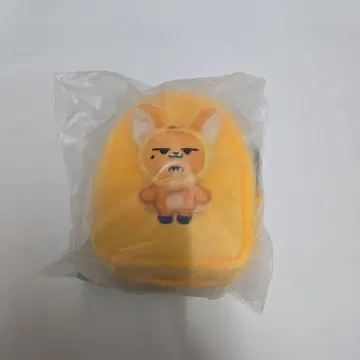 FINDING MOA MULTI POUCH HWANG CHOON