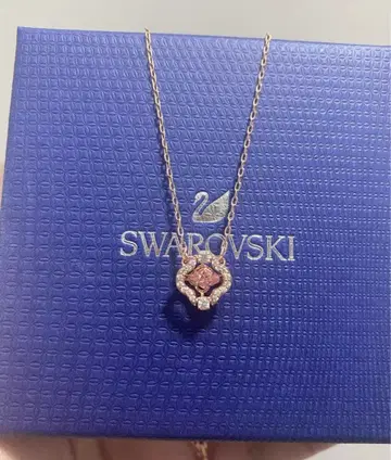 Swarovski 로즈 골드 목걸이