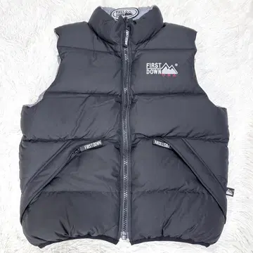 [ 리버서블 ] 퍼스트 다운 베스트 자수 로고 90s YKK M~L 블랙
