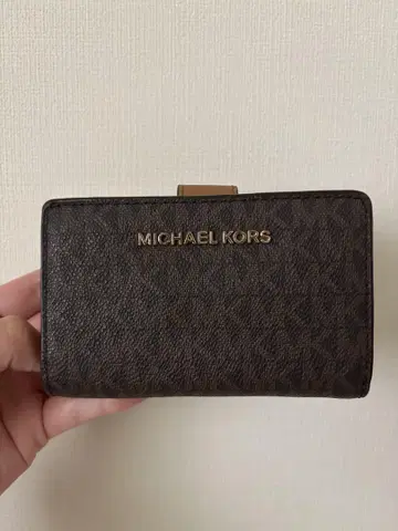MICHAEL KORS 접이식 지갑 브라운
