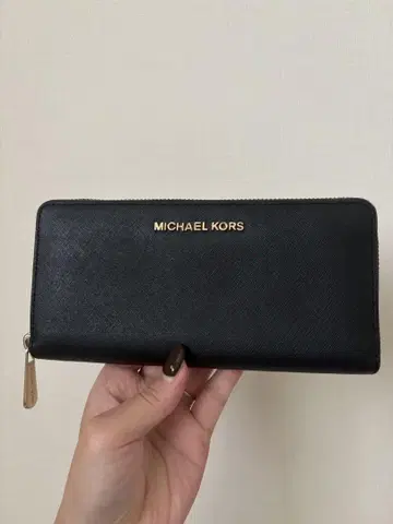 MICHAEL KORS 블랙 장지갑