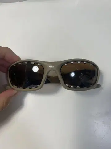 OAKLEY x SATISFY 스트레이트 재킷