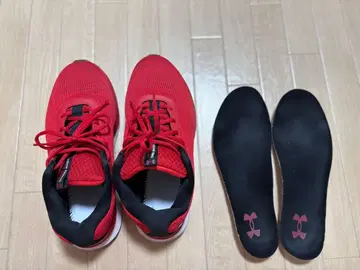 언더아머 차지 밴딧 레드 러닝화