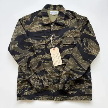 SASSAFRAS G.D.U. Jacket Tiger Twill