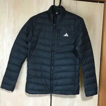 아디다스 다운 자켓 여성용 XS 사이즈