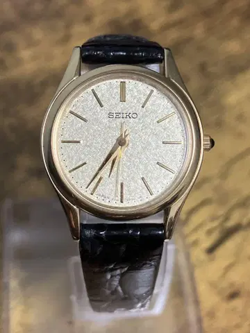 seiko 골드 여성용 4j41-0am0 가동품 배터리 교체 완료