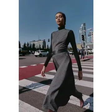 ZARA 벨트 포함 자카드 미디 기장 원피스