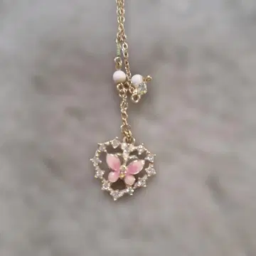 ANNA SUI 핑크 나비 하트 목걸이