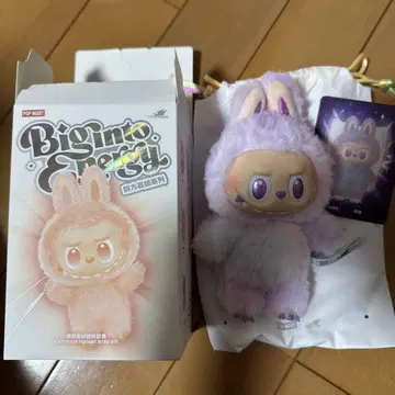 THE MONSTERS Big into Energy 봉제 인형 펜던트