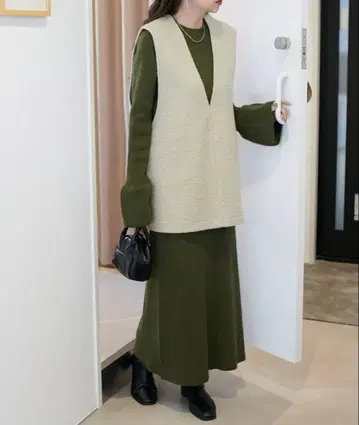 디스코트 베스트 포함 리브 니트 셋업