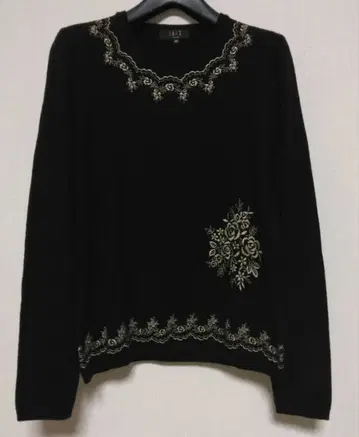 DAKS 블랙 니트 스웨터 사이즈 38