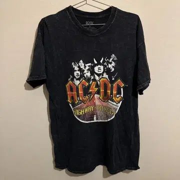 AC/DC 하이웨이 투 헬 티셔츠 M 사이즈