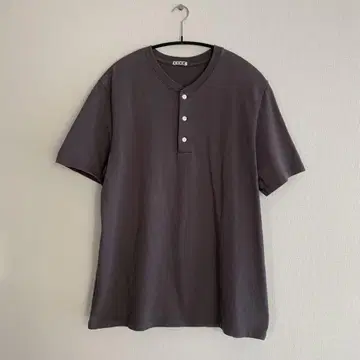 한국 coor 헨리넥 그레이 T셔츠