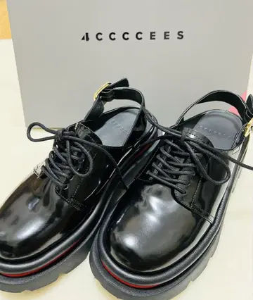 4ccccees 소가죽 통굽 블랙 로퍼 백 스트랩 포함