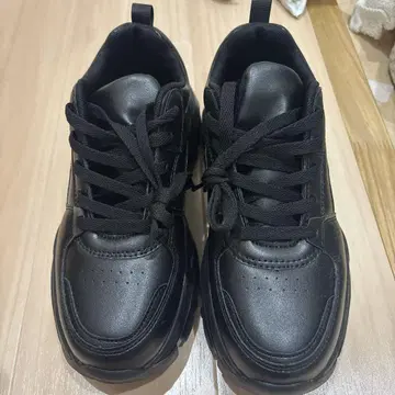 통굽 스니커즈