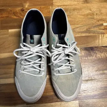 신발 DC SHOES 하이컷 스니커즈 27.5cm [ 할인 중 ]