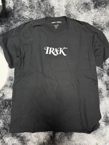 IRAK AWEKE 콜라보 T셔츠