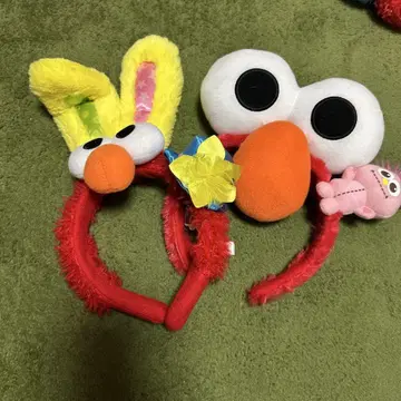 엘모와 토끼의 머리띠