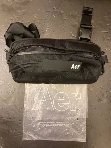 Aer 블랙 바디백 sling2