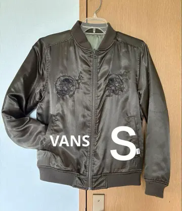 VANS 리버서블 MA-1 S 사이즈