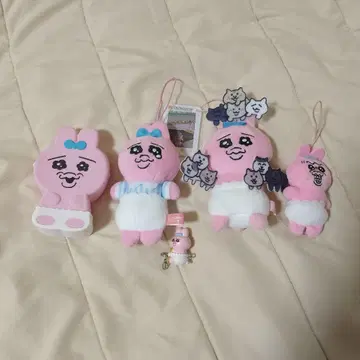 핑크색 토끼 봉제 인형과 키링 세트